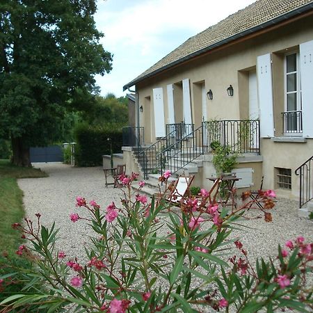 Ferienwohnung Les Communs Du Manoir Écully Exterior foto