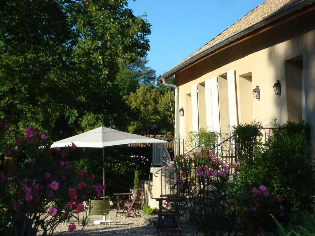 Ferienwohnung Les Communs Du Manoir Écully Zimmer foto
