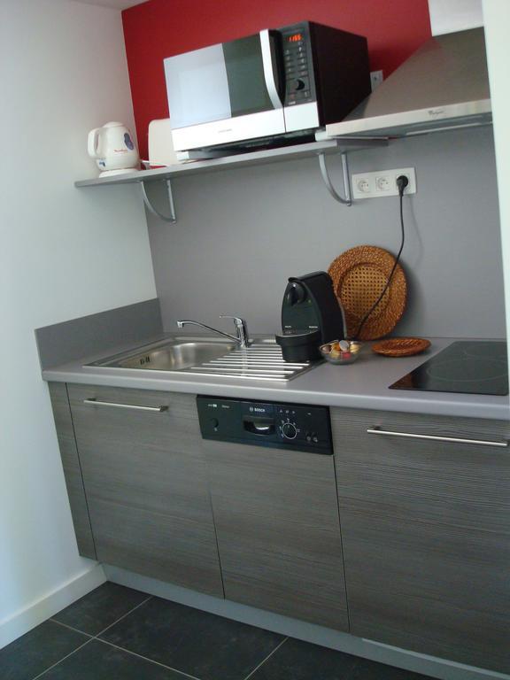 Ferienwohnung Les Communs Du Manoir Écully Zimmer foto