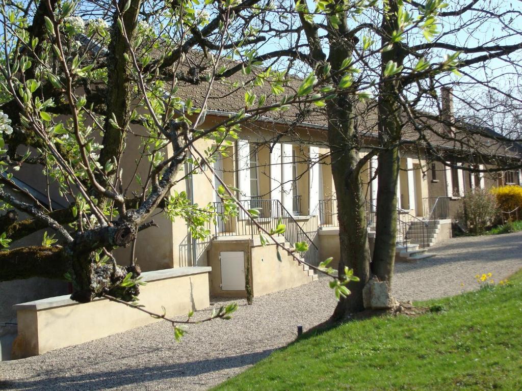 Ferienwohnung Les Communs Du Manoir Écully Exterior foto