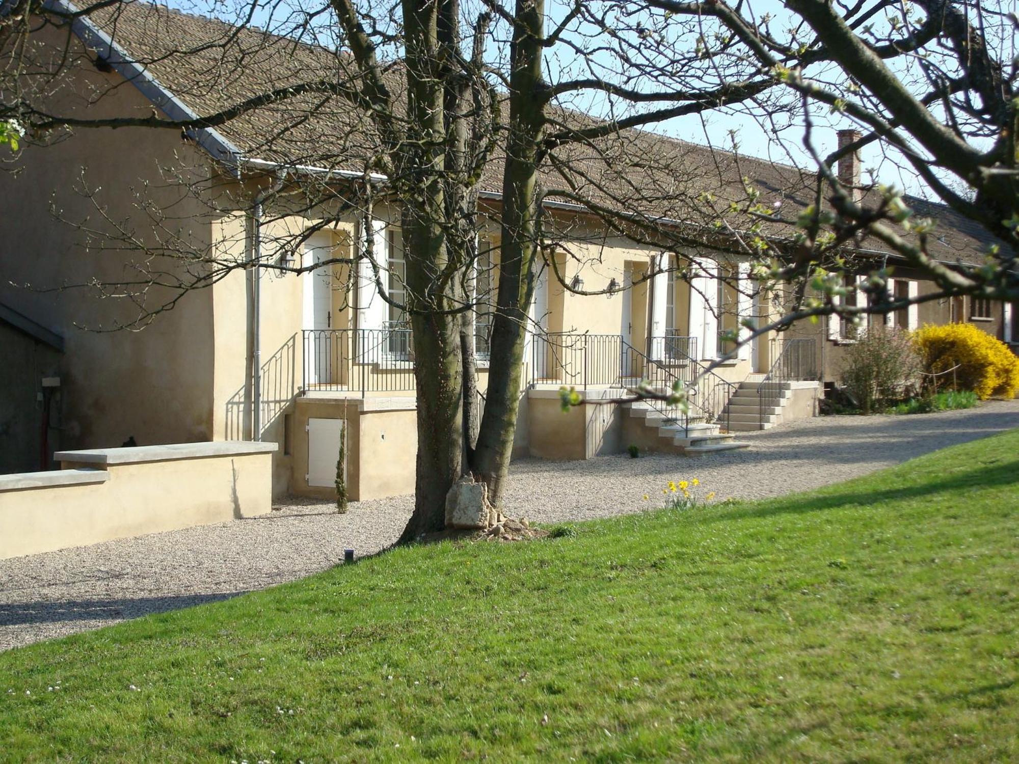 Ferienwohnung Les Communs Du Manoir Écully Exterior foto